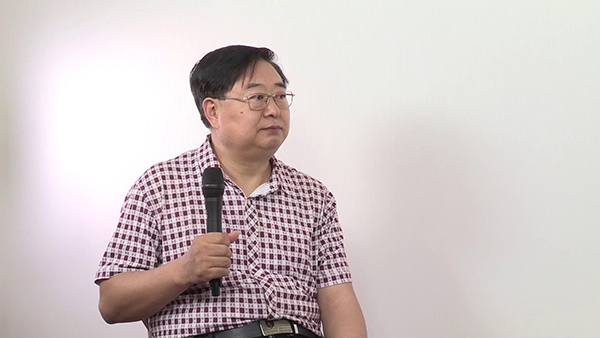接受澎湃新闻采访时的赵文生。  澎湃新闻记者 刁凡超 图