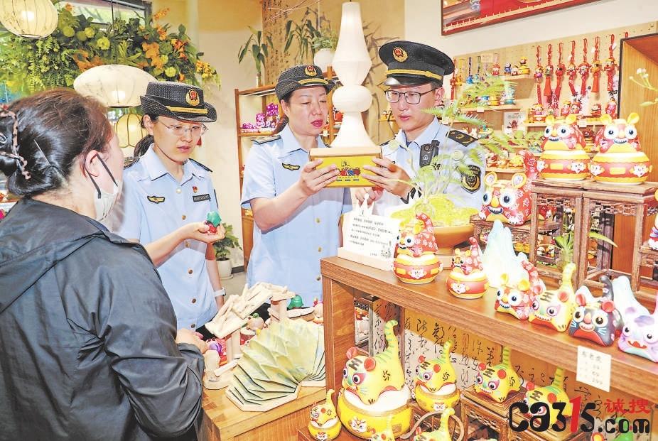 北京市东城区市场监管局开展非遗知识产权保护行动