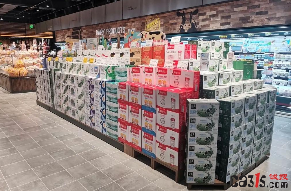 进超市买牛奶像做数学题？纯牛奶、调制乳、含乳饮料混着摆，企业玩文字游戏坑了多少人