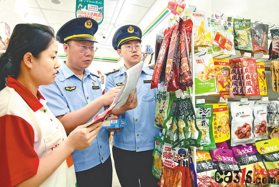 北京市西城区市场监管局开展校园周边食品安全检查