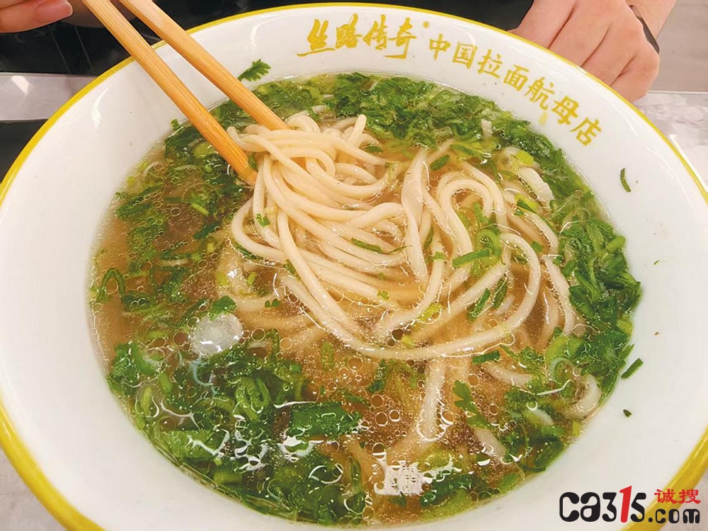 兰州拉面集体“换马甲”？青海人揭开40年招牌背后的真相